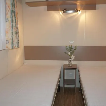 Met Buitenkeuken Op Leï Suves - Joycasa Camping Roquebrune-sur-Argens