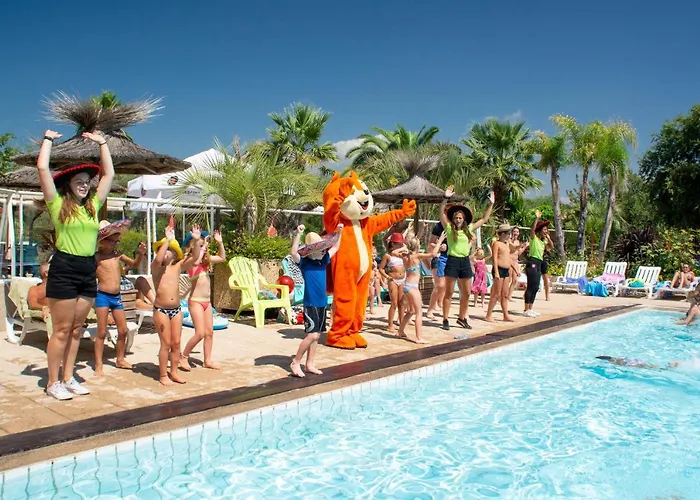 Campeggio Met Buitenkeuken Op Lei Suves - Joycasa *