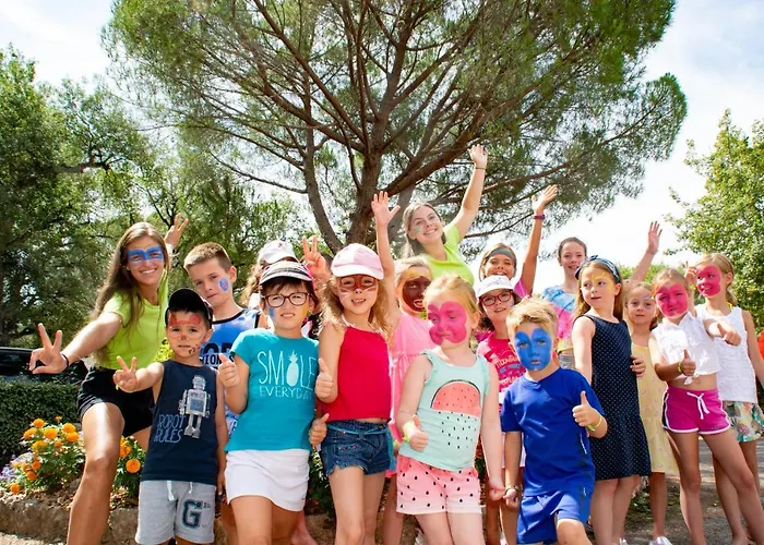 Campeggio Met Buitenkeuken Op Lei Suves - Joycasa *