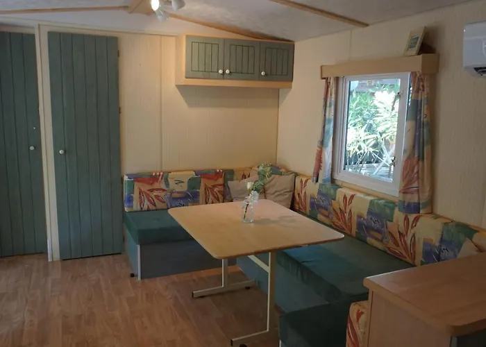 Campeggio Met Buitenkeuken Op Lei Suves - Joycasa Roquebrune-sur Argens