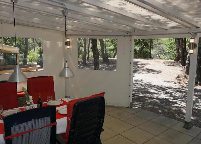 Met Buitenkeuken Op Lei Suves - Joycasa Campeggio *