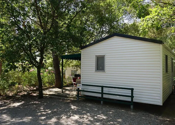 Met Buitenkeuken Op Lei Suves - Joycasa Campeggio *