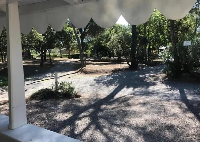 Campeggio Met Buitenkeuken Op Lei Suves - Joycasa *